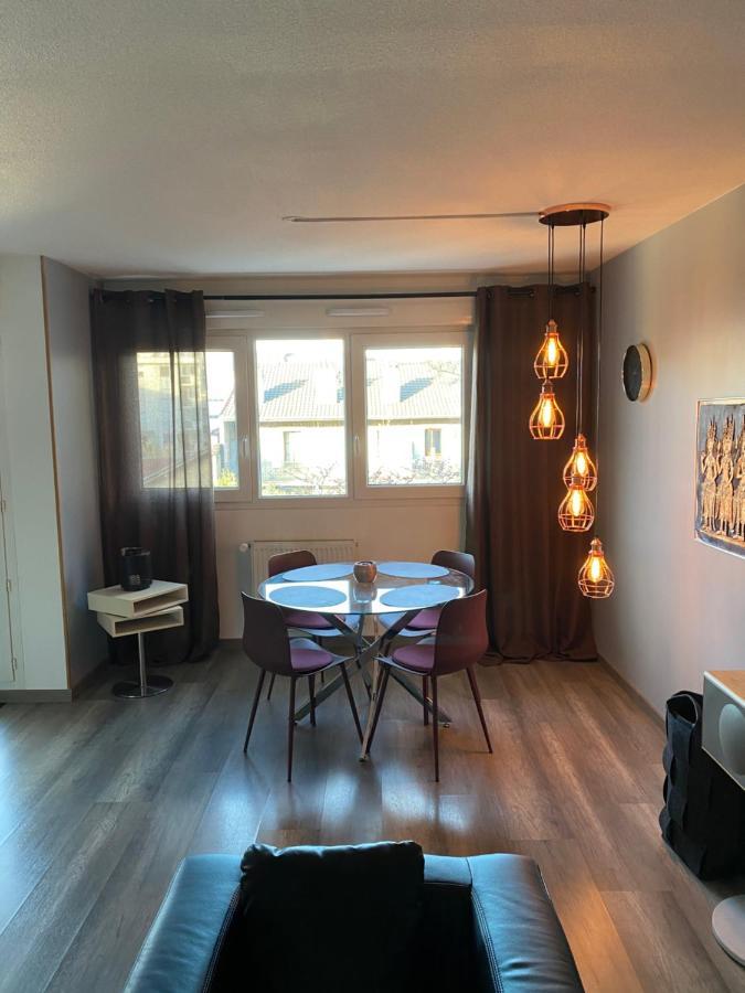 Tichnich Appartement - 2 Bedrooms - 1 Min Away From Train Station Annemasse Esterno foto