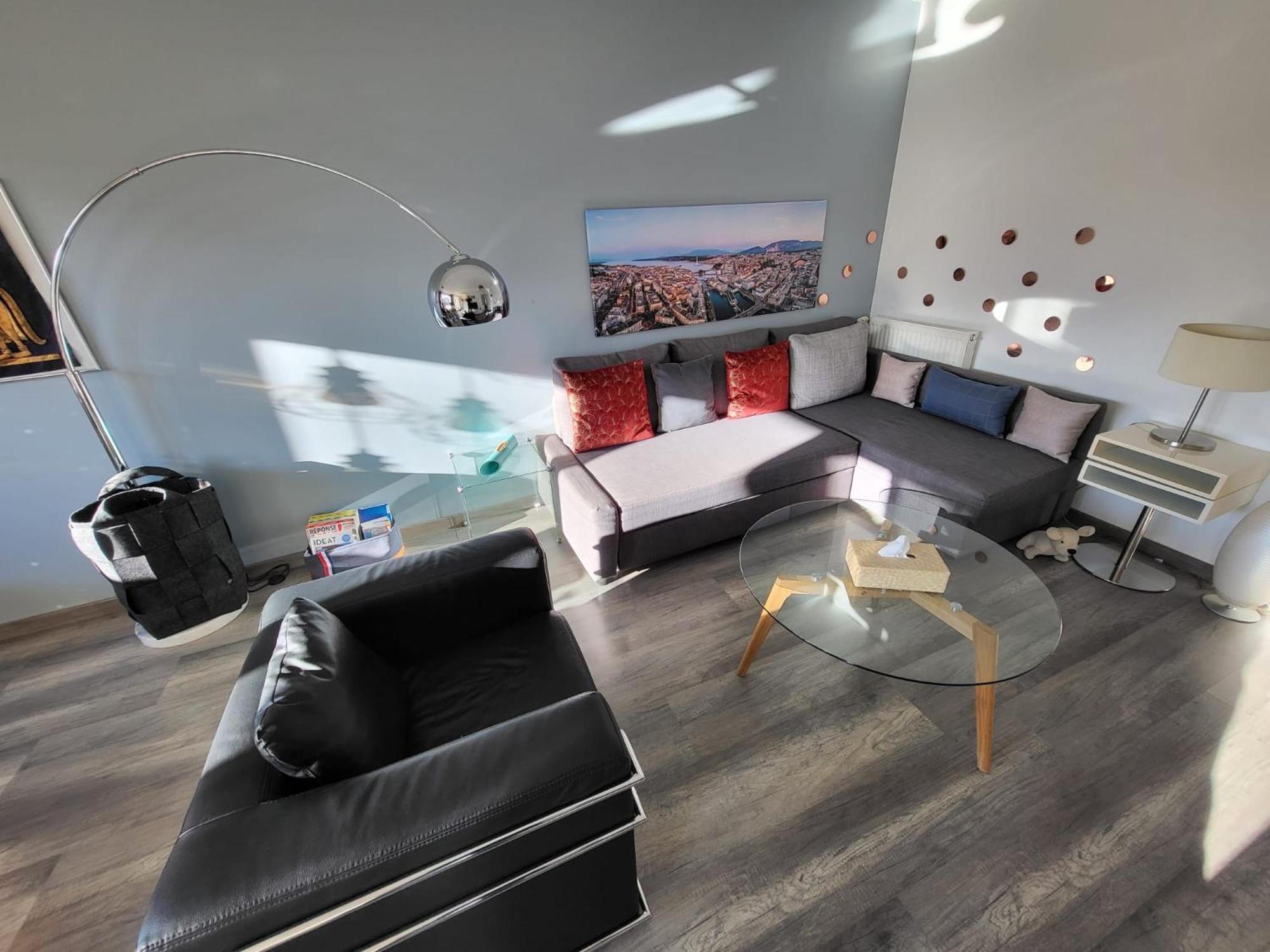 Tichnich Appartement - 2 Bedrooms - 1 Min Away From Train Station Annemasse Esterno foto